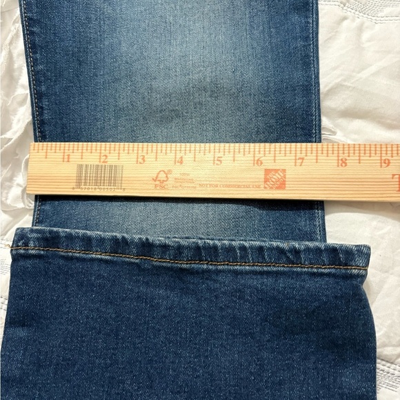 Joe’s Flawless Fabric The Provocateur Petite Bootcut Medium/Dark Wash Denim. - Picture 15 of 16